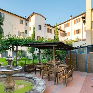 Archi Rossi Hostel Florence